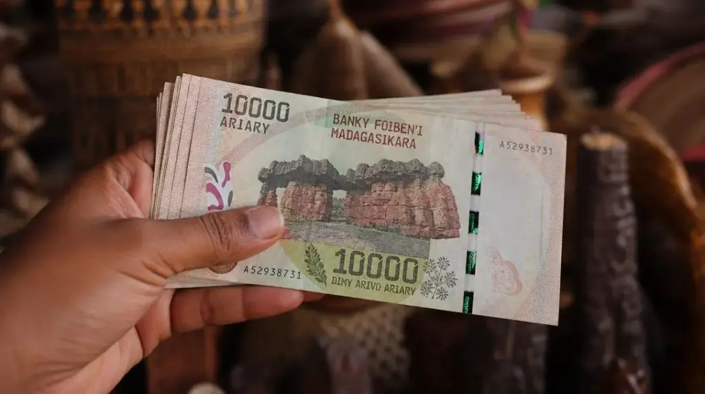 Jak nazywa się oficjalna waluta Madagaskaru?